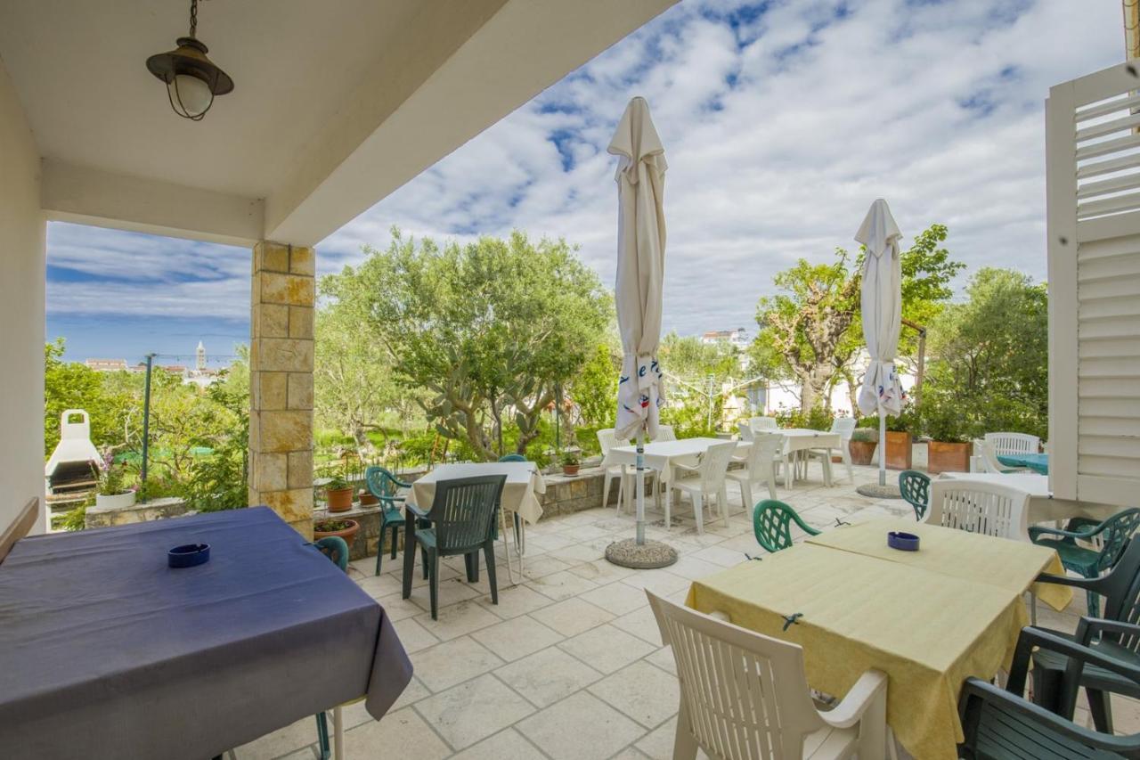 Rooms Padovan Banjol Εξωτερικό φωτογραφία