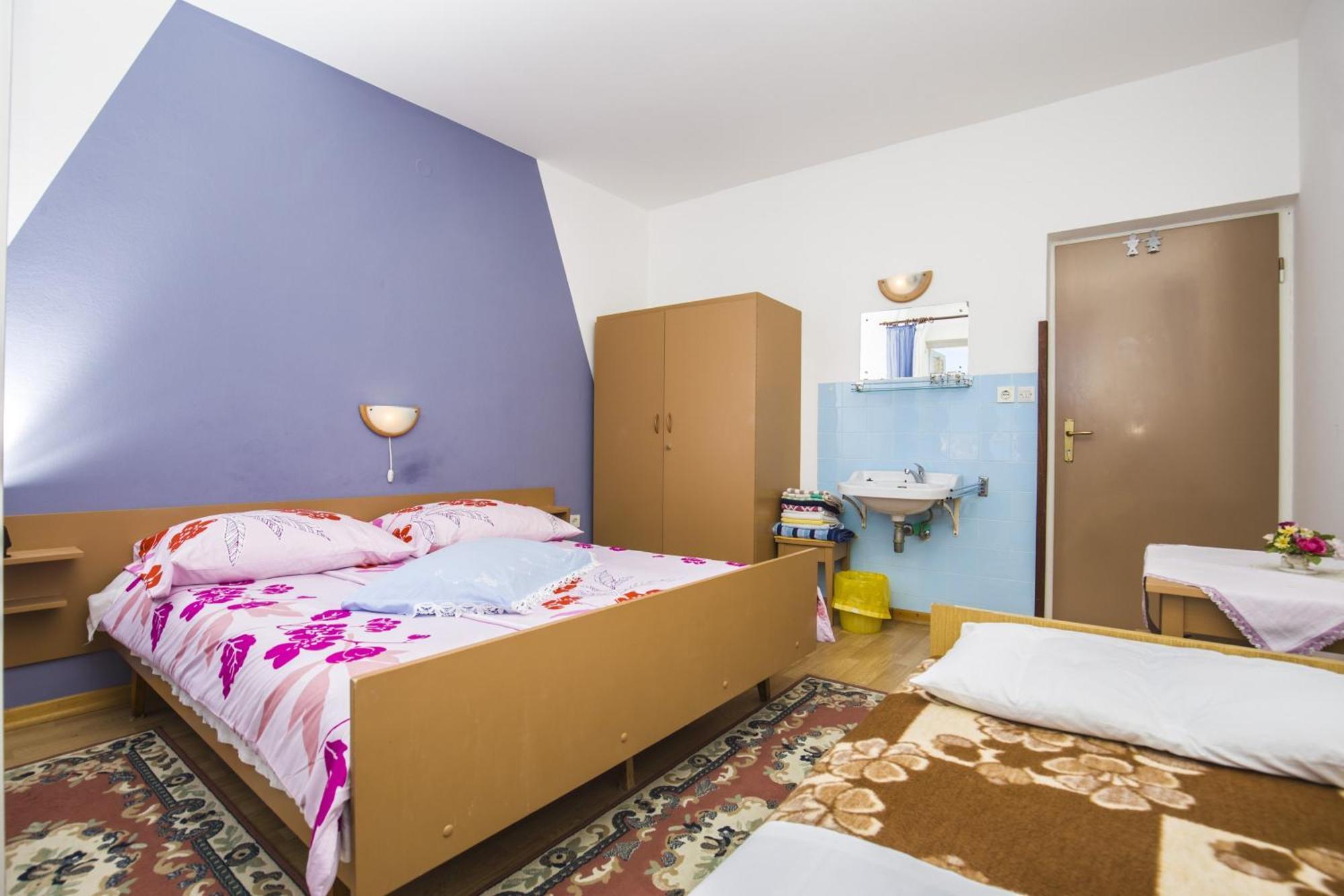 Rooms Padovan Banjol Εξωτερικό φωτογραφία