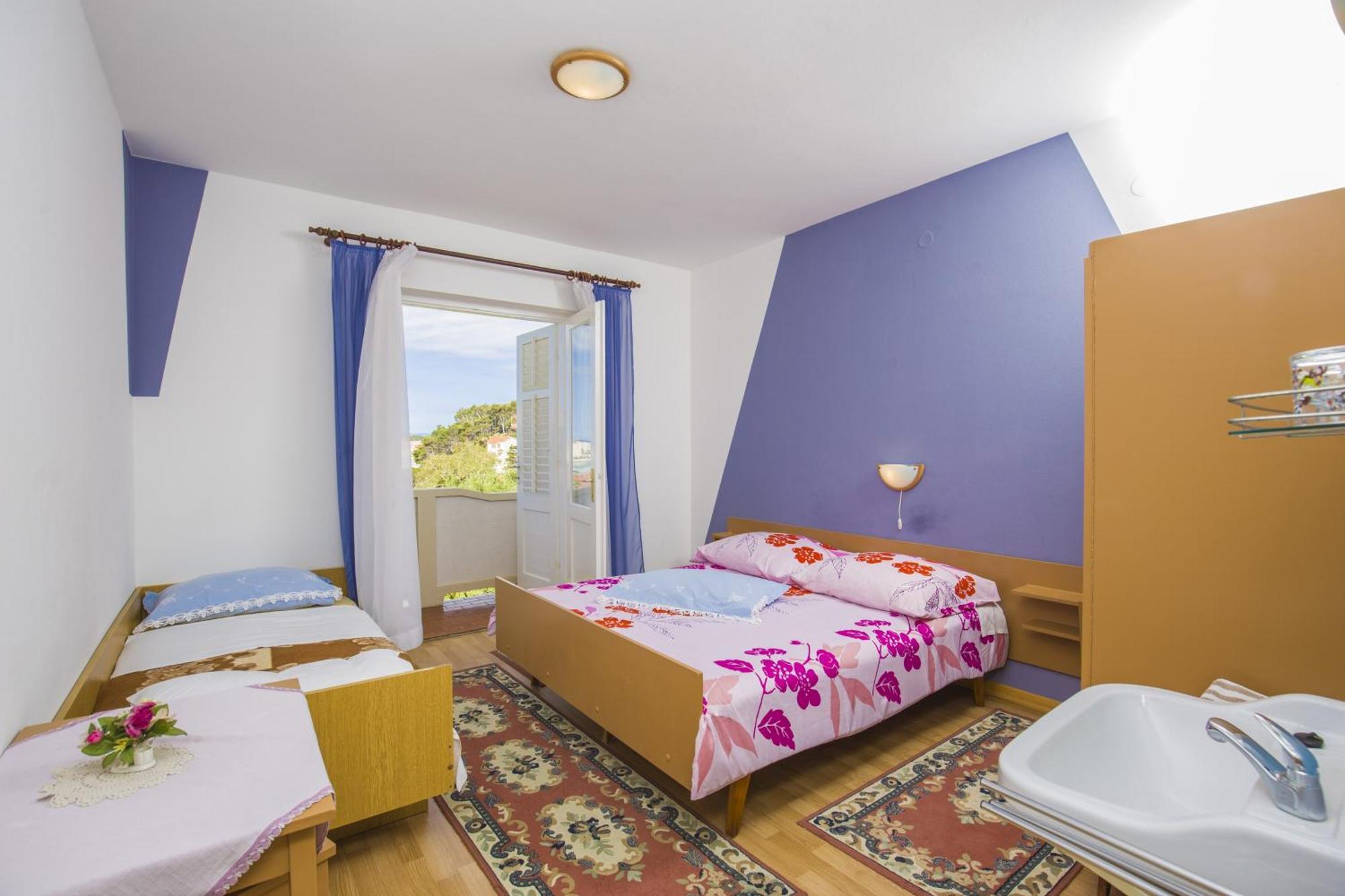 Rooms Padovan Banjol Εξωτερικό φωτογραφία